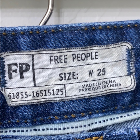 Free People high rise button fly denim shorts 25 - Picture 4 of 10